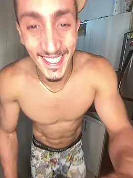 MikeRoss7777 – Naživo XXX chat