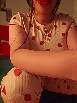 OnlyRima XXX чат на живо