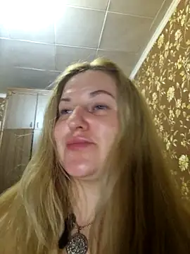 LianaJu live XXX chat