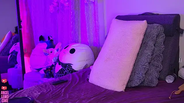 Angel-Lewd-Cake's Live XXX Chat