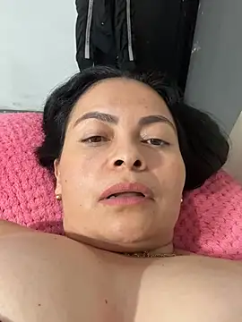 ห้องแชทสดของ Janna099