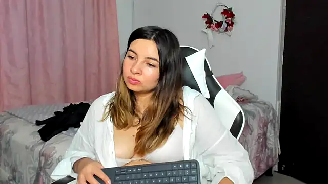 Živá chatovací místnost __Emma__11__Lecat_