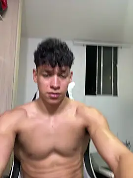 Luke_Muscle Live XXX Chat