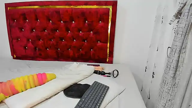 צ'אט XXX בשידור חי של charlloteevans_X