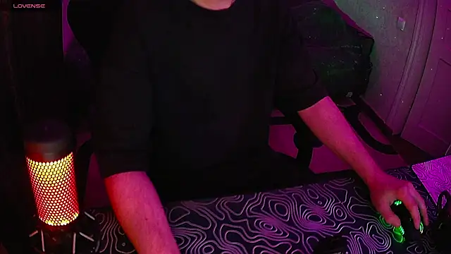 ZXCENSORED- live XXX chat