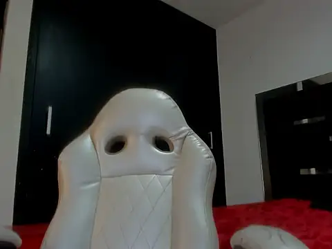 Miranda_bigcock3 live XXX chat