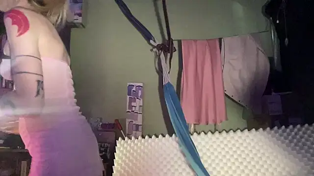 Chatroom XXX en direct de high_lavie