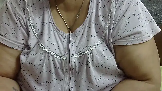 Kavya_XX Adlı Modelin Canlı XXX Sohbeti