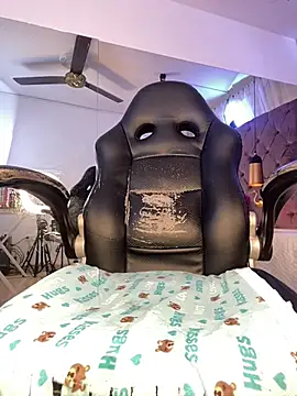 Auri__ Chat XXX in diretta