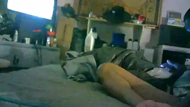 Chat XXX ao vivo de CR3M3_FIR3