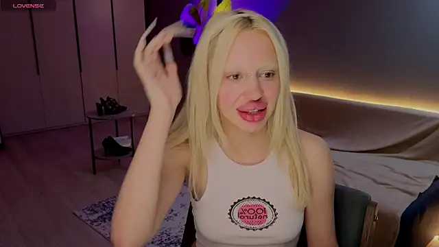 Luna_Beverly live XXX chat