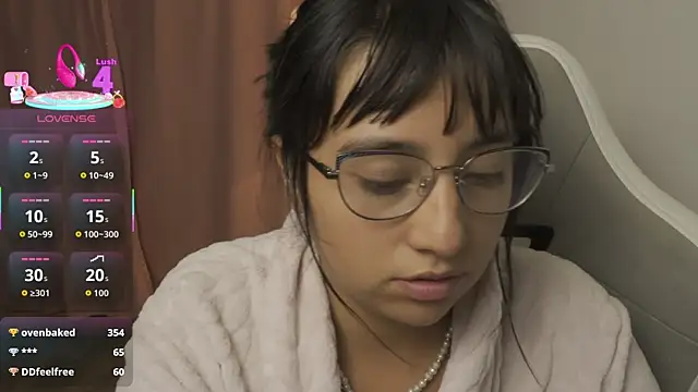 Chat XXX en directo de EmmitaGarcia