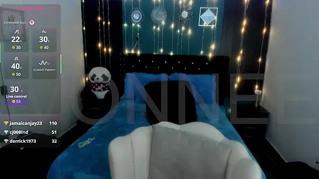 Chat XXX en directo de Ivonnee__