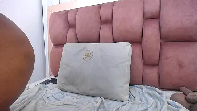 arianna_pearl's Webcam Show