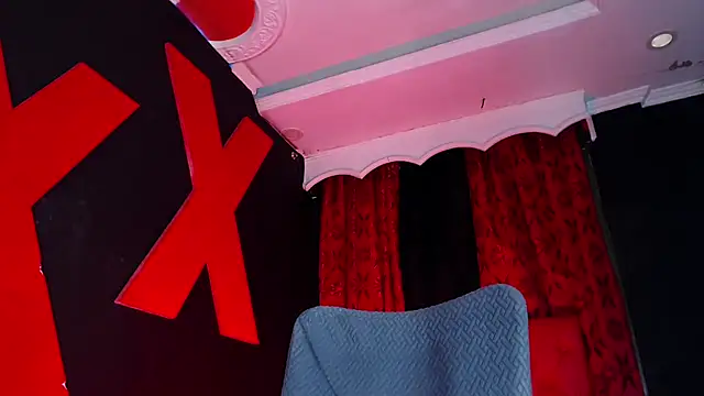 Онлайн чат XXX abrilbigcock