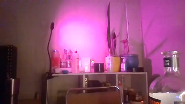 1n0nlythroat's Live XXX Chat