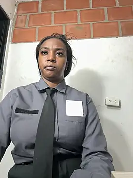 CiaraEbony Adlı Modelin Canlı XXX Sohbeti