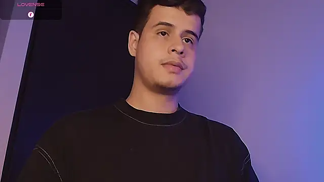 צ'אט XXX בשידור חי של BjornSteel