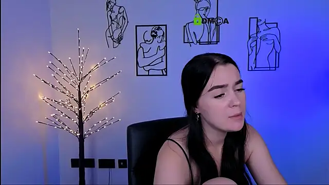 monica_xcx XXX чат на живо