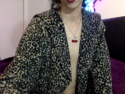 Hunter_cunty Adlı Modelin Canlı XXX Sohbeti
