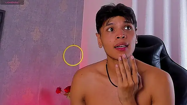 Alejandroo_MontenegroのライブXXXチャット