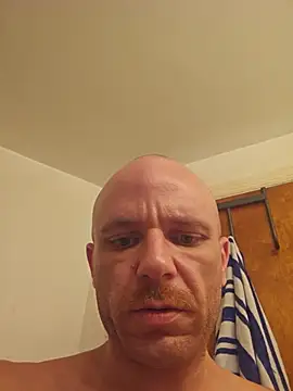 FrankieFuckMeXX: διαδικτυακό σόου στην κάμερα