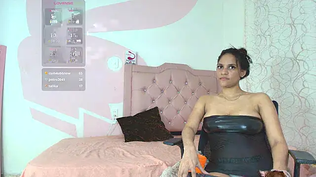 vicky_bigboobs_babe – Naživo XXX chat