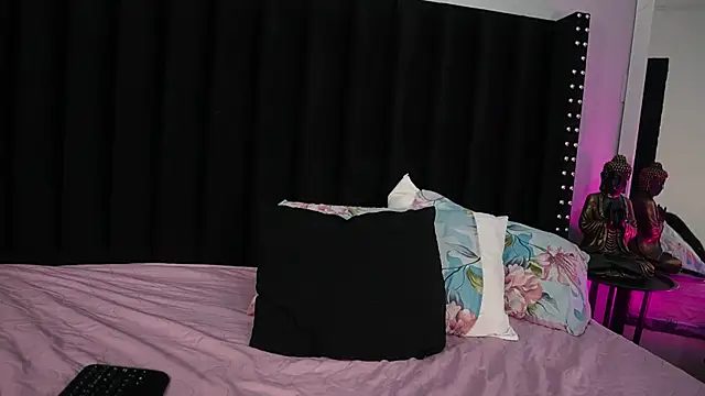 kinkylittlegirll's Live XXX Chat