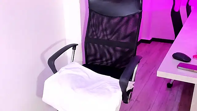 RougeBlack_'s Live XXX Chat