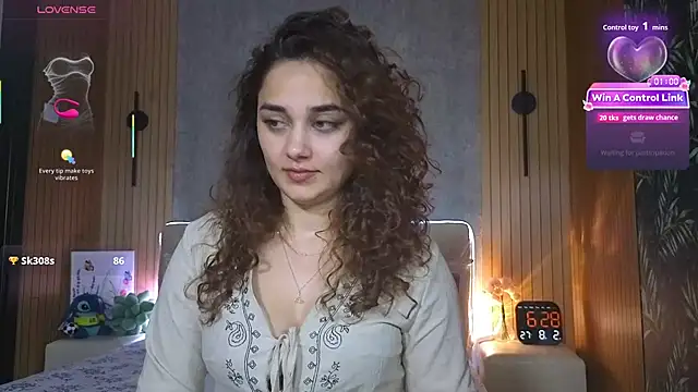 KatarinaHeaven Adlı Modelin Canlı XXX Sohbeti