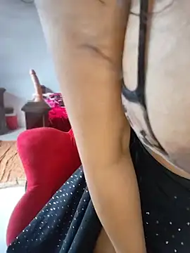 Chat XXX en directo de Ruvi_Queen