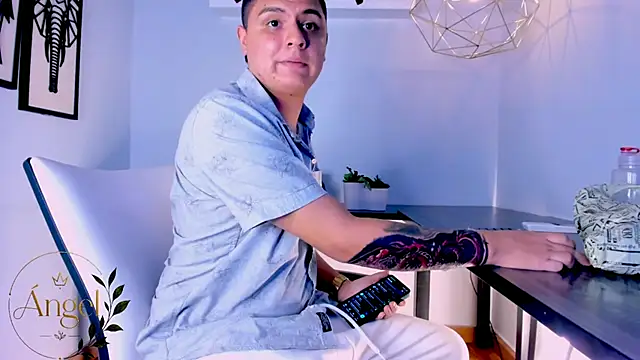 AngelBlue__ élő XXX-chatje