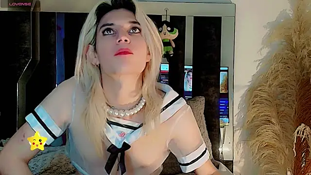 honey_skin élő XXX-chatje