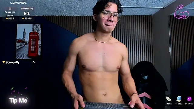 Chatroom XXX en direct de Axxel_Muscle