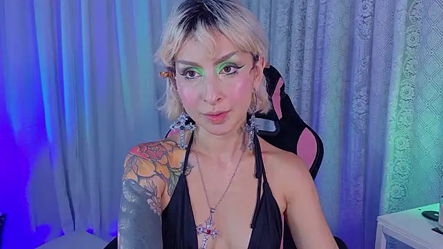 Cinamoonn Chat XXX in diretta