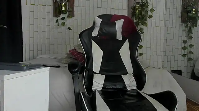Show modela jacksson_lawrence na web-kameri