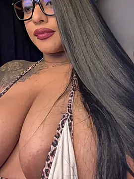 monroe_777 Adlı Modelin Canlı XXX Sohbeti
