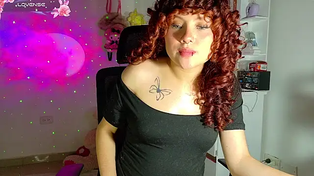 theiamoon's Live XXX Chat