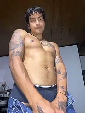 Crisloverrr live XXX chat