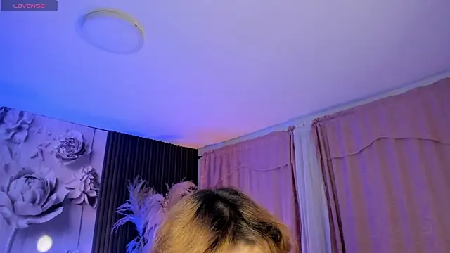 Chat +18 de AngelDoll_1 ao vivo