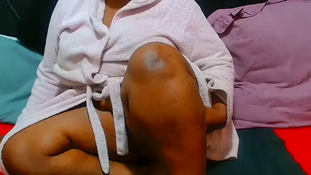 AfricanBigAssxx98's Live XXX Chat
