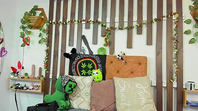 MeowMota_'s Live XXX Chat