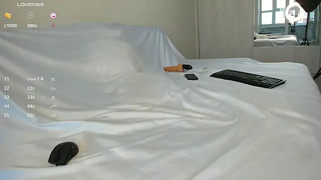 Smallnipples: απευθείας συνομιλία ΧΧΧ