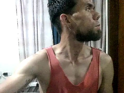 thomas2wood's Live XXX Chat