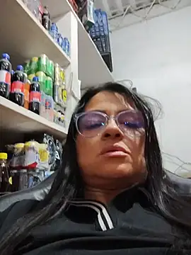 _Linda_88 Chat XXX in diretta