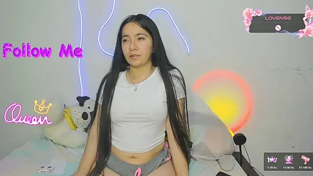 litle_mily_'s Live XXX Chat