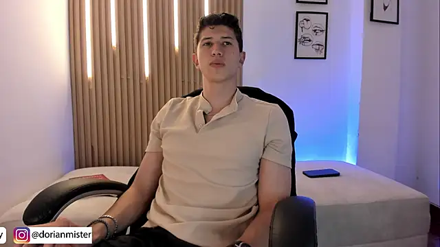 Dorianmistery2322_ Webcam show