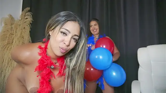 Chat +18 de charlottelover21 ao vivo