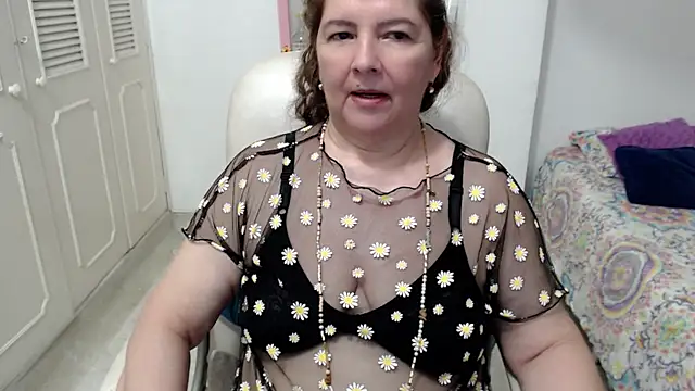 leonela_69's Live XXX Chat