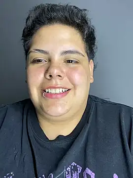 Czat XXX na żywo – Hailey_Curvy